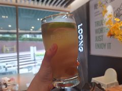 四季青梅-龙治汉堡(中华城店)