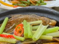 杂鱼煲-裕兴酒家·34年老字号