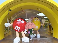 -m豆巧克力世界(上海世茂广场店)