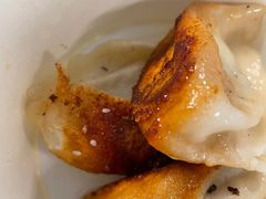 -黄阿姨锅贴大王(万航渡路店)