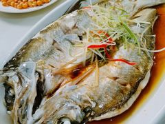 -七的湖·晚芳亭·阳澄湖农家菜·大闸蟹(莲花岛店)
