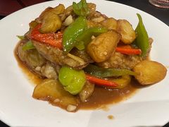 地三鲜-红东阁东北菜烤肉酒馆(CROSS万象汇店)