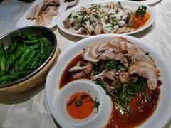 葱油淋罗非鱼-原汁原味农家菜·经典粤菜(江燕南路店)