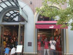-PUMA品牌自营折扣店(苏州比斯特购物村店)