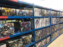 -逝水玩具折扣店