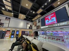 -鸿通城购物中心