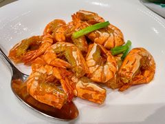 油爆红头虾虾-世博源公馆·本帮融合菜·主题包厢·江景餐厅