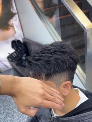 -藤野造型专业烫染接发