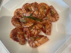 油爆红头虾虾-世博源公馆·本帮融合菜·主题包厢·江景餐厅