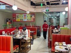 -鸡遇虾煲干锅火锅(小寨金莎店)