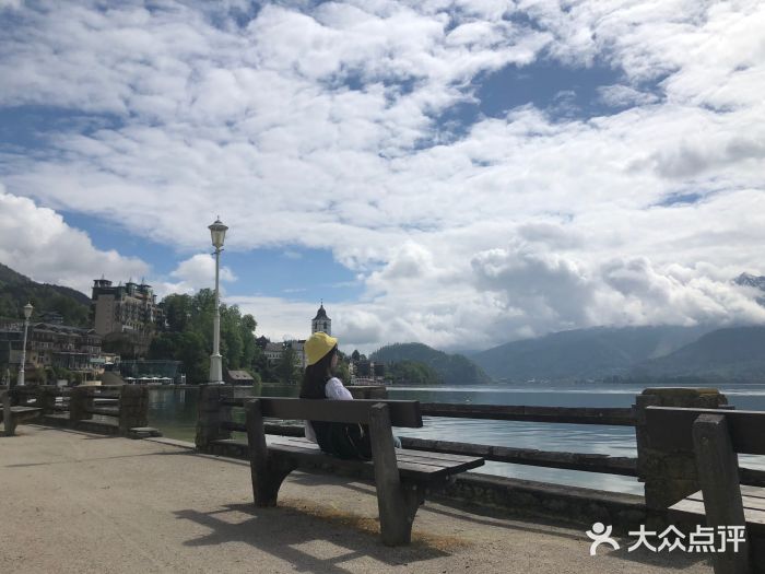 沃尔夫冈湖图片
