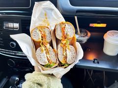 -Catch Bagel(芳草地店)