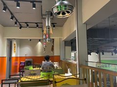 -山野的朋友露营炭火烤肉