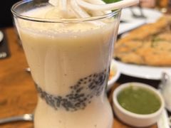-Chom Cafe and Restaurant