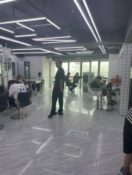 -宫铭烫发染发接发店