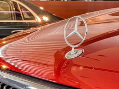 -天津波士信达奔驰4S店(卫津南路店)