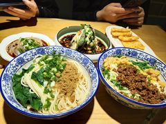 -龙抄手食府(浣花北路店)