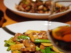 冬笋炒蘑菇-新荣记(西溪湿地店)