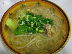 炖鸡水粉-何氏筠连水粉(明伦堂店)