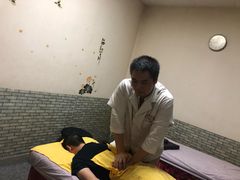 -国医整脊馆(武夷路店)