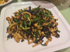 -上山下乡农家菜(加州水郡店)