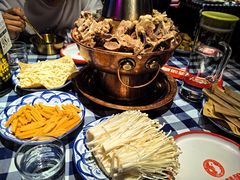 -雪熊铜炉牛骨·烧烤酒馆(开发区店)