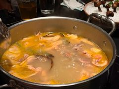 -鲜入唯煮·港式海鲜牛肉火锅(金宝街店)
