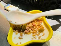 -伴山牛贵州黄牛肉火锅·苗疆非遗艺术餐厅(上海首店)