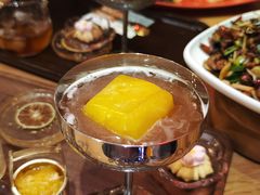 -月亮眼花园餐厅书吧酒吧