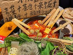 -黔滚滚贵州牛肉火锅·酸汤火锅(创意园店)