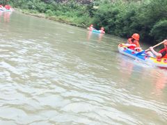 -仙山谷激浪漂流