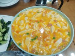 咸蛋黄虾仁豆腐-上海小菜餐厅(理工大学店)