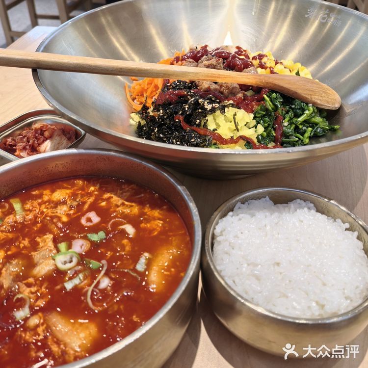 价格实惠 梨花牛肉汤饭的人均消费大概在30元