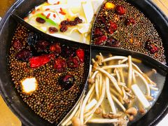 -白乐天毛肚火锅馆(南滨路店)