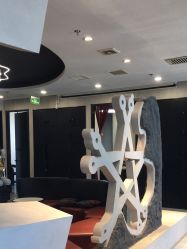 -TOP HAIR SALON