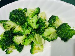 炝炒西兰花-新沸腾鱼乡(世贸天阶店)