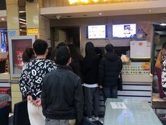 等位区-红鼻子桂林米粉(金唐新光界店)