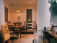-猫爷的腔调·黔小馆(交大医学住宅区店)