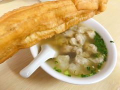 -张阿三馄饨店