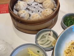 -馋三尺蟹粉小笼(人民广场店)