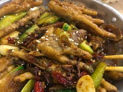 -江城燕子大排档(江汉路步行街店)