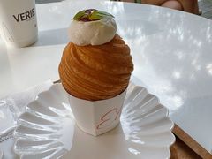 -VERIE BAKEHOUSE