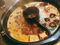 -佬土鹅肠火锅(解放路店)
