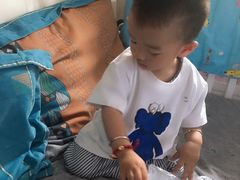 -优衣库(上海正大广场店)