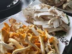 -野菌皇海景野生菌火锅(滨海大道店)