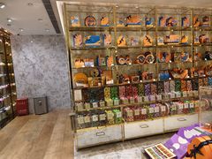 -VENCHI 闻绮(北京国贸商城店)