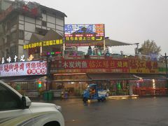 -张公桥美食街