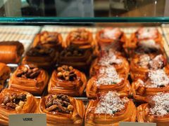 -VERIE BAKEHOUSE