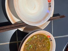 -由衷贵州酸汤牛肉火锅(新桥店)