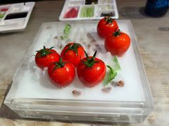 番茄脆菇沙拉-小大董·烤鸭(凤凰汇店)